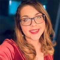 Linda Quintero's Instagram, Twitter & Facebook