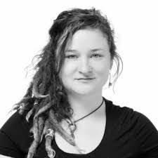 Emily Hopp's Instagram, Twitter & Facebook