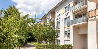 Große gartenanlage mit sitzecke nutzbar. Lobtau Volkssolidaritat Dresden