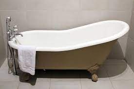 Bathtub shower combo mobile home makeovers painting bathtub tub tile bathroom renos bathroom ideas minimalist bathroom home repairs do it yourself bathroom makeover day 11: How To Paint A Bathtub Yourself A Complete Diy Guide Diy Painting Tips