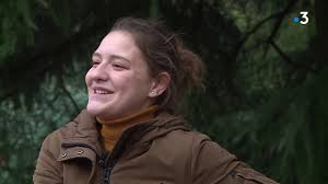 3 étudiants ont tester pour vous. Marine 22 Ans Etudiante Et 200 Euros Par Mois Pour Vivre Youtube