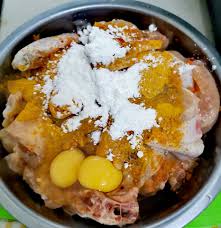 Nasi kak wok ramai peminatnya, ianya biasa dibeli sebagai santapan nasi kak wok yang bersayur lengkap dengan ayam goreng tentunya akan memuasakan selera tetamu. Ayam Nasi Kak Wok Rangup Dan Sedap Lelaki Ini Kongsi Resipi Macam Mana Nak Masak Hijabista