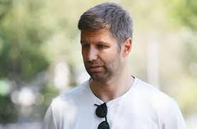 Seu último clube foi o everton football club. Thomas Hitzlsperger Bestatigt Vfb Stuttgart Zahlt Mitarbeitern Gehaltseinbussen Zuruck Vfb Stuttgart Stuttgarter Zeitung