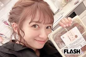 辻希美、相次ぐママタレの“騒動”のなか“ひとり勝ち”まっしぐら 子育てブログには共感の声続々 | Smart FLASHスマフラ[光文社週刊誌]