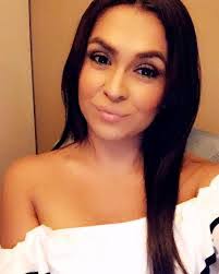 Kay Rios's Instagram, Twitter & Facebook