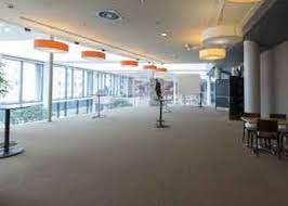 Kinepolis luxembourg a souhaité que notre agence réfléchisse à une nouvelle approche esthétique et pratique de sa documentation commerciale événementielle b to b. Kinepolis Luxembourg For Business