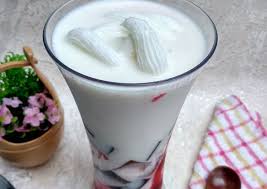 Kali ini kita akan share lagi tentang resep enak tentukan dengan bahan yoghurt. Cara Termudah Untuk Membuat Lezat Es Jelly Susu Cara Bunda Raisa Zulaika