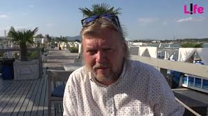 Dave and his new ural gear up, alphacars & ural of new engla. Karacsony Artur Teljes Film Online Videa