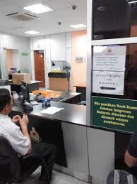 How to renew your malaysia passport, especially with the long queues that we face nowadays. Life Is Beautiful Malaysian Passport Renewal Immigration Office Kelana Jaya