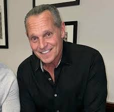 Albert Gallo's Instagram, Twitter & Facebook