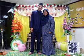 For more information and source, see on this link : Jamuan Hari Raya Pejabat Daerah Dan Tanah Muallim Bersama Keluarga Pdt Muallim E Tanah Perak