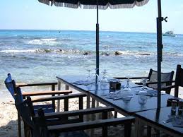 Restaurant De Plage La Plage Des Salins Saint Tropez Saint Tropez Plage Restaurant
