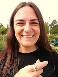 Nigerian woman loses one of her fingers this morning from wearing her  fiancé's engagement ring for 55 years (photos)