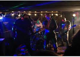 Get in touch with emil eriksen (@emil_yriksen) — 155 answers, 36 likes. Knuste Ruter Barrikaden Oslo 08 12 17 Foto Emil Eriksen Facebook