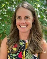 Kelli Howard's Instagram, Twitter & Facebook