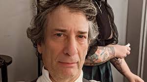 Cantor Bobby Brown se casa no Havaí