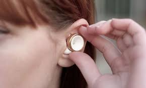 Knops Les Bouchons D Oreilles Pour Regler Le Volume Sonore De Notre Environnement Oreille Bouchon D Oreille Bouchons