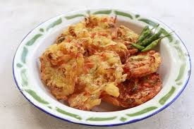 Resep bakwan pontianak⁣ ⁣ asli dijamin bikin nagih! 3 Beda Bakwan Sayur Dengan Bakwan Pontianak Halaman All Kompas Com