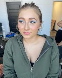 Amanda Miskowic's Instagram, Twitter & Facebook