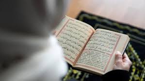 Diturunkan sesudah surat al kautsar. Surat Al Fil Ayat 1 5 Arab Latin Dan Artinya