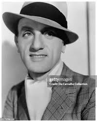 208 Arthur Tracy Stock Photos, High-Res Pictures, and Images