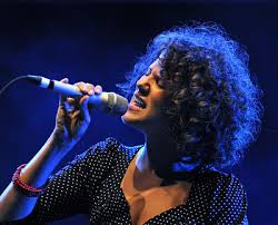 Изучайте релизы cyrille aimée на discogs. A Valentine From Cyrille Aimee Whose Stunning Voice Draws On The Traditions Of Ella Fitzgerald And France S Romani