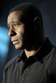 Supergirl on set video credit david harewood david harewood (@davidharewood) • instagram photos and videos. J Onn J Onzz Martian Manhunter David Harewood In Supergirl Season 3 2017 David Harewood Supergirl Black Characters