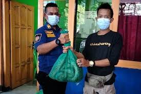 Pt sumber alfaria trijaya tbk (alfamart) sedang membuka lowongan pekerjaan untuk jabatan store crew penempatan karawang. Cerita Petugas Damkar Hampir Buta Karena Matanya Disembur Bisa Ular Kobra Berasa Seperti Ditarik Halaman All Kompas Com