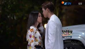 Watch online series cinta hati batu complete seasons 1 streaming and download free online english subtitles cinta hati batu season 1 2017. Sinopsis Topeng Kaca Sctv Hari Ini Kamis 20 Juni 2019 Episode 11