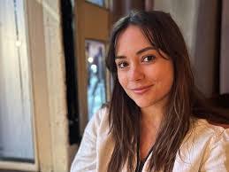 Tara Engel's Instagram, Twitter & Facebook