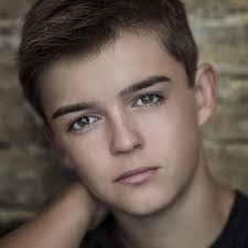 Andrew Casto's Instagram, Twitter & Facebook