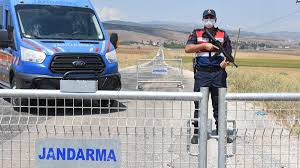 Batman'da aracın çarptığı güvenlik korucusu şehit oldu. Son Dakika Batman Da 16 Ev Karantinaya Alindi Son Dakika Milliyet