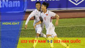 Sau 2 lần bị trọng tài từ chối bàn thắng vì lỗi việt vị, đội chủ nhà cũng có thể ăn mừng pha lập công mở tỷ số. Highlight U23 Viá»‡t Nam Vs U23 Han Quá»'c U23 Viá»‡t Nam Chinh Thá»©c Gianh Quyá»n Dá»± Vck 2018 Youtube