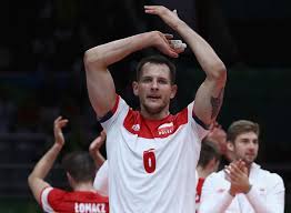 Gra na pozycji atakującego, ale może wystąpić również jako bartosz kurek w 2007 roku zadebiutował w reprezentacji polski. Pokoleniowa Ruletka Pod Reprezentacyjna Siatka Sport Tvp Pl