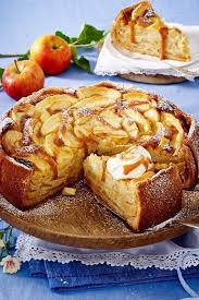 Apfel Marzipan Kuchen Mit Karamellsosse Rezept Lecker Rezept Apfel Marzipan Kuchen Beste Kuchen Rezepte Kuchen Rezepte Einfach