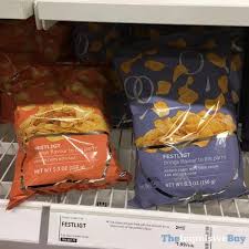 Ikea Festligt Potato Chips Original And Sour Cream And Onion Jpg Fast Food Reviews Chips Food Reviews