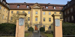 For its historical architecture and preserved heritage, the whole town of bamberg is listed on the unesco world. Aufsessianum Bamberg Ehemaliges Knabeninternat