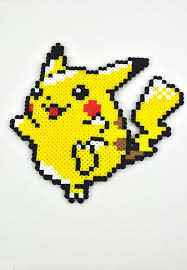 Pikachu Pokemon Aimant Perler Bead Par Thecraftychimera Sur Etsy Pokemon Perle Perles A Tisser Pikachu