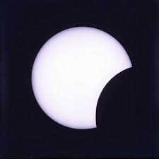 Phenomena during solar eclipses – ETH Library | ETH Zurich