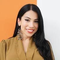 Aileen Pena's Instagram, Twitter & Facebook