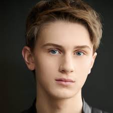 When Hope Calls Christmas (2021) Full Cast & Crew