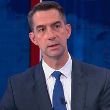 College grad opens up after displaying gay pride flag at BYU graduation