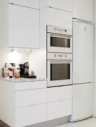 Cocina como un experto, a tu gusto y convierte tus alimentos en las mejores preparaciones. Cocina Con Electrodomesticos Cristal Blanco Buscar Con Google Cocinas De Casa Electrodomesticos Blancos Diseno Cocinas Modernas