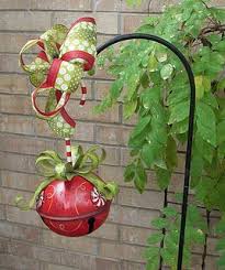 Plant Hanger Nifty Christmas Idea Holiday Decor Christmas Outdoor Christmas Decorations Christmas Decorations