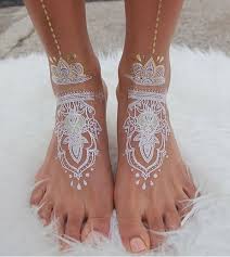 Easy simple henna tattoo designs. Tak Hanya Merah Atau Hitam Inspirasi Henna Putih Ini Bikin Momen Pernikahanmu Semakin Berkesan