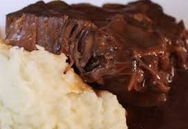 Un Bon Roti De Palette De Boeuf Au Four Tout Comme Le Faisait Ma Mere Sweet And Sour Beef Best Meat Dishes Food