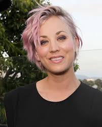 How do i style my hair like kaley cuoco? 10 Times Kaley Cuoco Showed Us How To Style Short Hair Hello