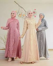 Model atasan brokat saat ini juga mulai dimodifikasi sehingga bisa kamu pakai untuk kegiatan apapun. Azzava Dress Model Gamis Brokat Modern Untuk Remaja Fashion Hijab Syar I Remaja Gaun Pesta Muslim Elegan Dan Mewah Baju Gamis Wanita Model Terbaru 2020 Lebaran Gamis Syari