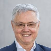 900+ "Stelzer" profiles