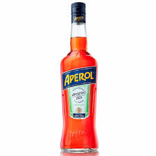 Aperol has a unique taste, thanks to the secret recipe, with infusions including bitter and sweet orange, with herbs and roots. Comprar Aperol Spritz Enbotella